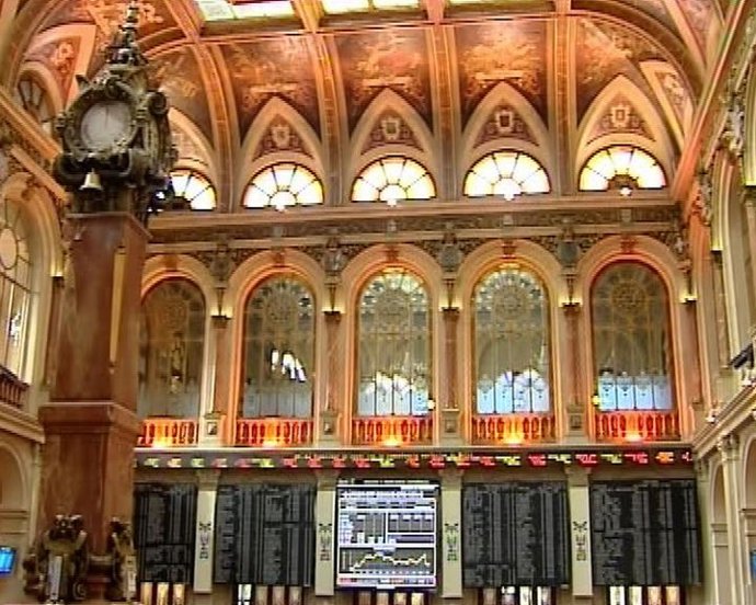 El Ibex baja un 0,68% en la apertura y se coloca en los 8.832,2 enteros 