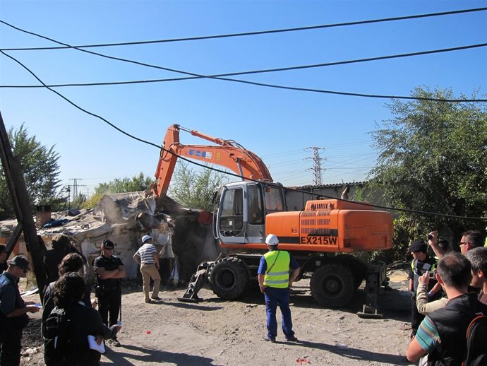 Las Máquinas Acaban Con Una Chabola En Santa Catalina