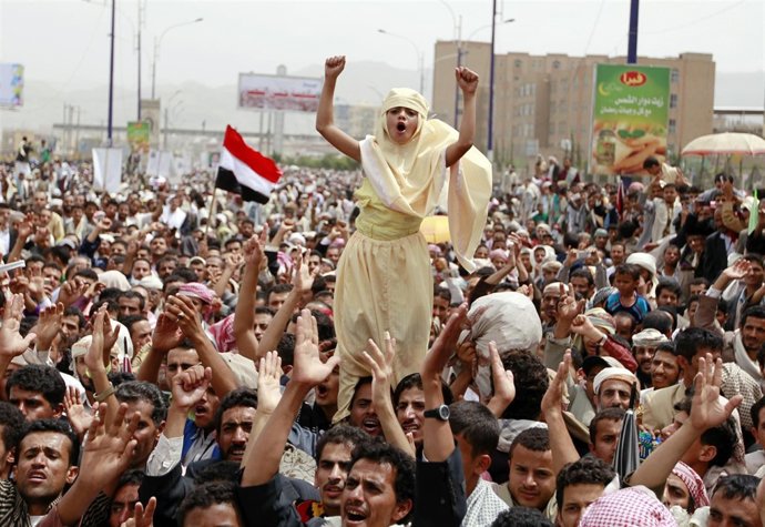 Multitudinaria Manifestación Antigubernamental En La Capital De Yemen
