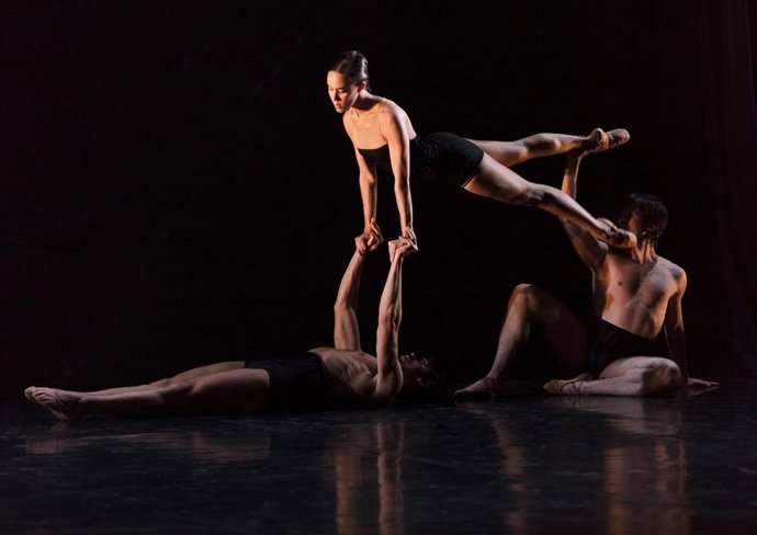 Espectáculo 3Dtres Del CCG 