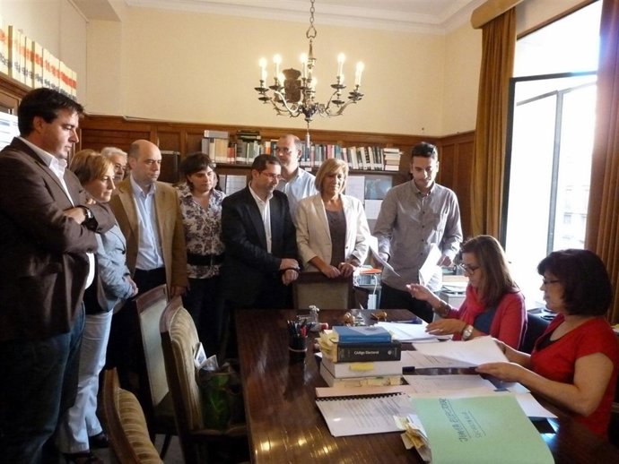 Presentación De Las Listas Del PSPV Al Congreso Y Al Senado Por Alicante.