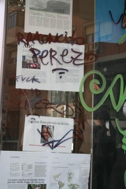 Pintadas Insultantes En La Sede Del PP De Alcorcón