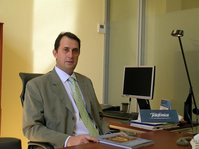 Director De Telefónica En Cantabria