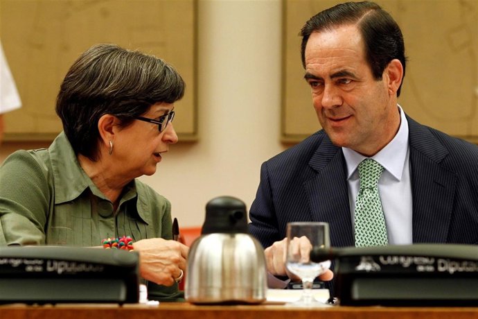 Teresa Cunillera Y José Bono