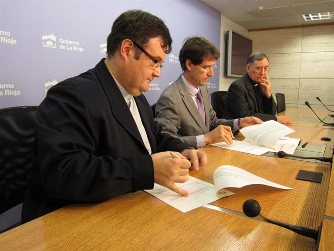 Firma Convenio Diócesis Capellán Y Díaz