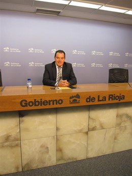 Javier Ureña, Gerente ADER, En La Presentación Becas Internacionalización
