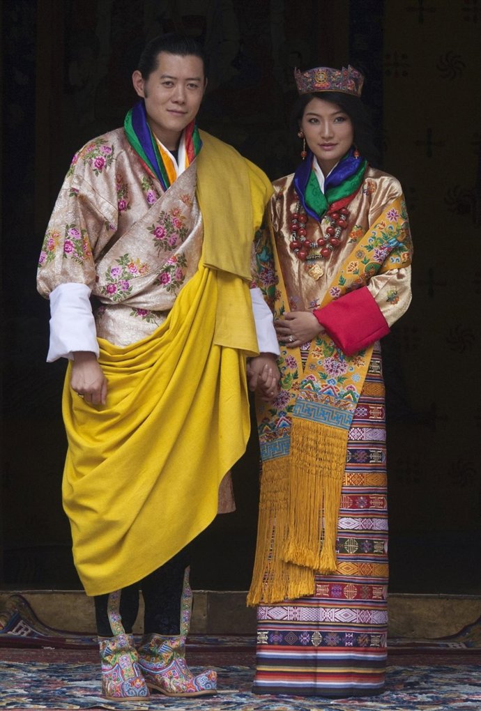 El Rey De Bután, Jigme Jesar Namgyel Wangchuck, Y Su Esposa Jetsun Pema