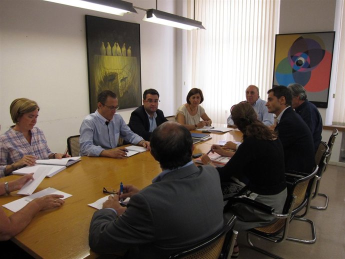 Imagen De La Comisión, El Día De Su Constitución