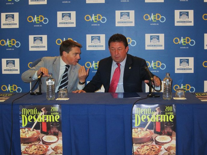 Almeida Y El Edil José Ramón Pando Presentan 'El Desarme'