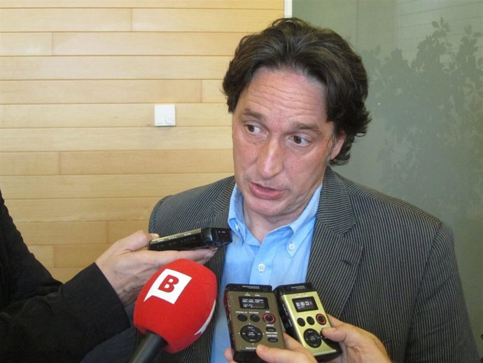 Jordi Portabella (ERC), Atendiendo A Los Medios.