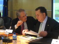 (AMPL) Bruselas señala que la reforma de la PAC tiene como objetivo el territorio y no el agricultor