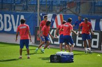 Fútbol.- Arda Turan y Antonio López, con lesiones musculares, bajas para el partido ante el Granada    