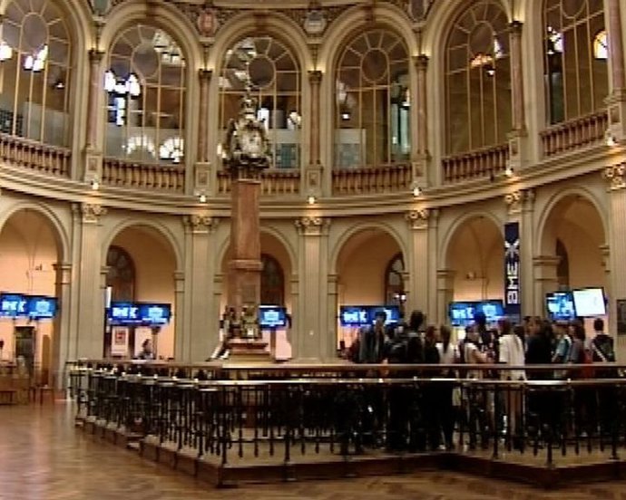 El Ibex 35 cede un 1,08% a media sesión