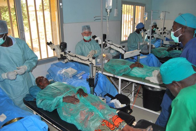 Operaciones De Cataratas En Senegal
