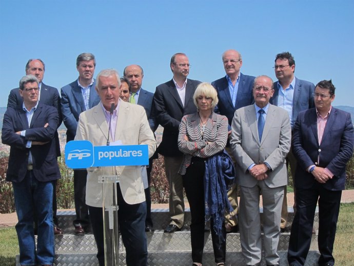 Arenas Y Próximos Alcaldes De Las Capitales Andaluzas