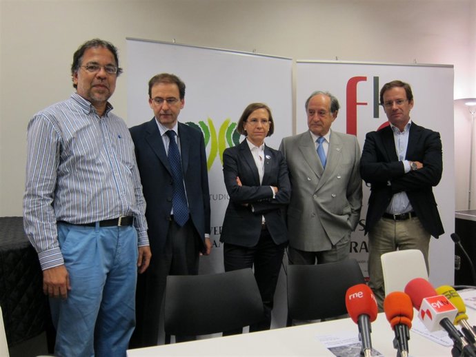 Los Organizadores De Los Actos Del Centro De Estudios Brasileños