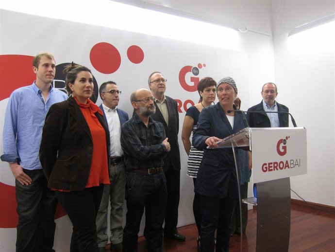 Uxue Barkos, Con Los Candidatos De Geroa Bai El 20N.