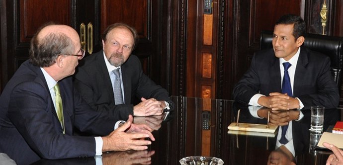 El Presidente De Repsol, Antonio Brufau, Con El De Perú, Ollanta Humala