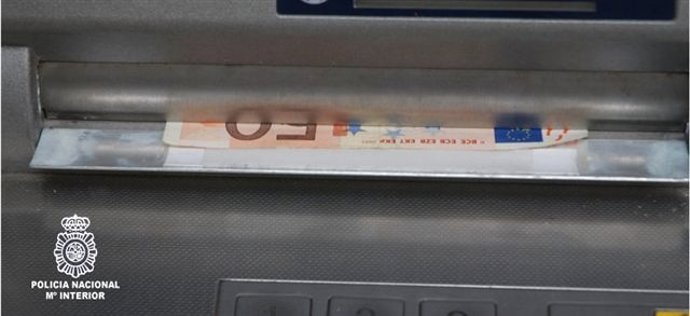 Dispositivo Para Atrapar Los Billetes