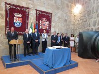 Monago subraya que para hacer unos PGEx 2012 "reales" el Estado debe dar "certeza" sobre los ingresos que transferirá