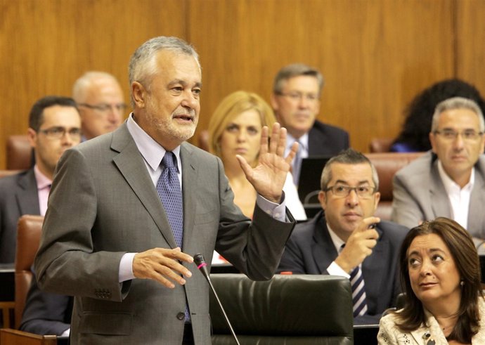 Griñán Responde En La Sesión De Control Del Parlamento Andaluz