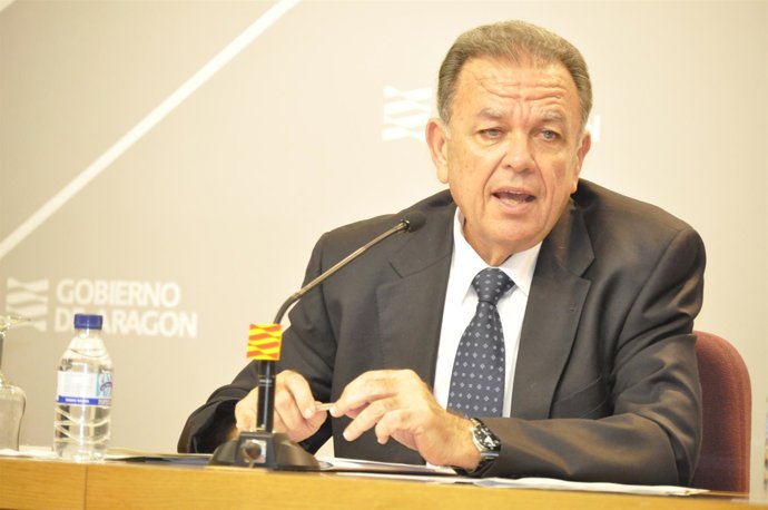 El Consejero De Agricultura, Ganadería Y Medio Ambiente Del Gobierno De Aragón. 