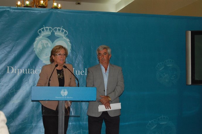 La Presidenta De La Diputación De Huelva Con Pte De Freshuelva, Alberto Garrocho