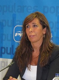 Sánchez Camacho atribuye la renuncia de Espinosa a que la exministra "no cree" en el proyecto de Rubalcaba