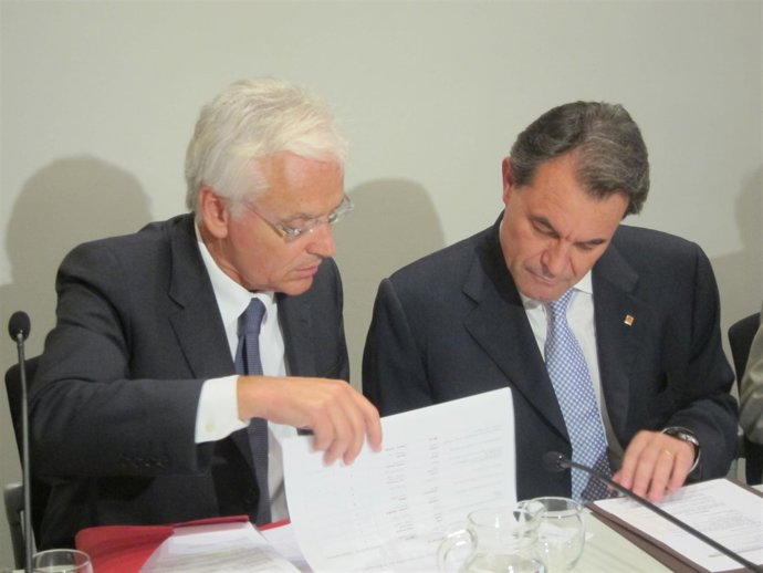 El Conseller Ferran Mascarell Y El Presidente De La Generalitat, Artur Mas