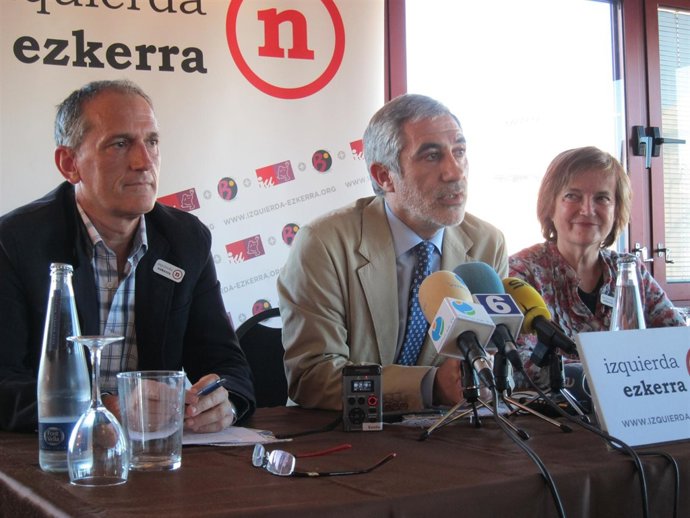 Pablo Archel, Gaspar Llamazares Y Milagros Rubio.