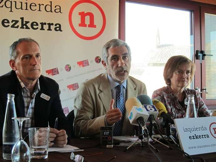 Pablo Archel, Gaspar Llamazares Y Milagros Rubio.