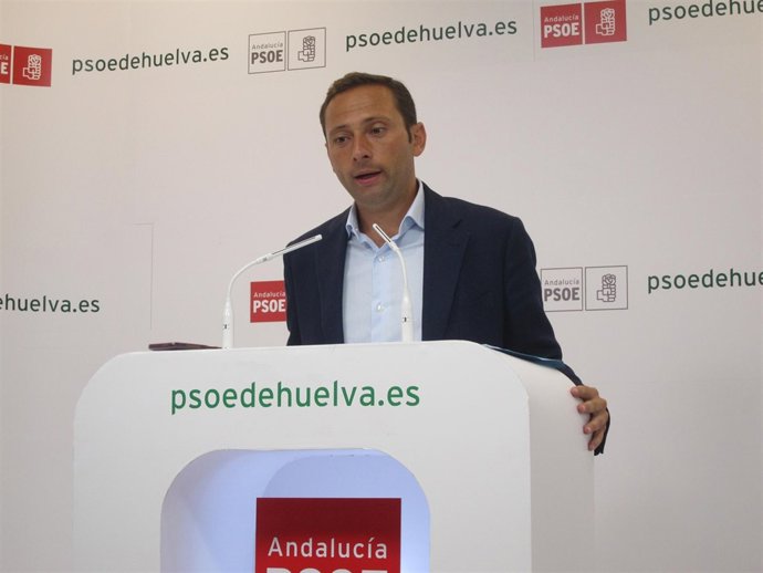 El Viceportavoz Del Grupo Municipal Socialista En Huelva Alejandro Márquez