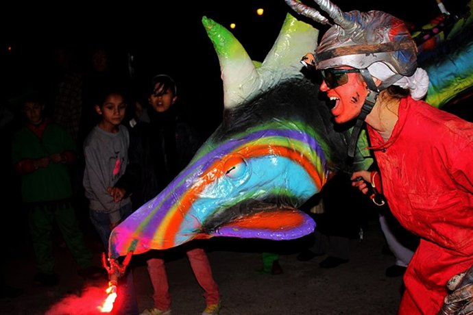 Escena De La Obra 'Drakomakia', De Teatrapo