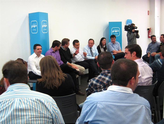 I Comité De Alcaldes Y Concejales Jóvenes Del PP