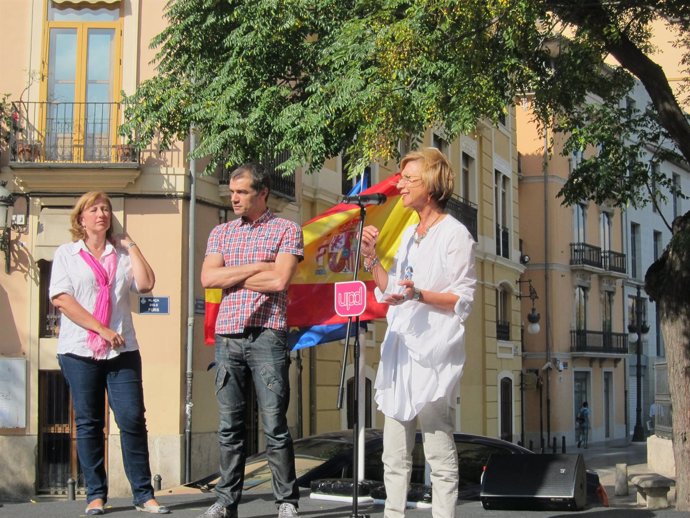 Rosa Díez Durante El Acto De Upyd En Valencia