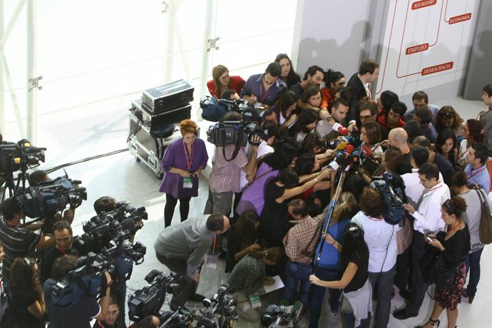 Carme Chacón, Ministra De Defensa, Durante La Conferencia Del PSOE