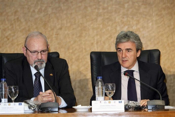 Esteban En La Inauguración De Las Jornadas Al Colectivo Rumano