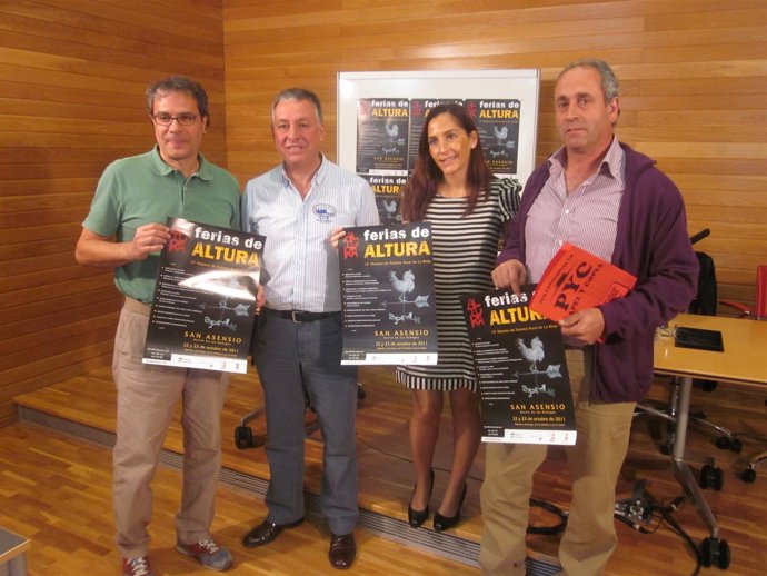 Mónica Figuerola En La Presentaciòn De La Feria