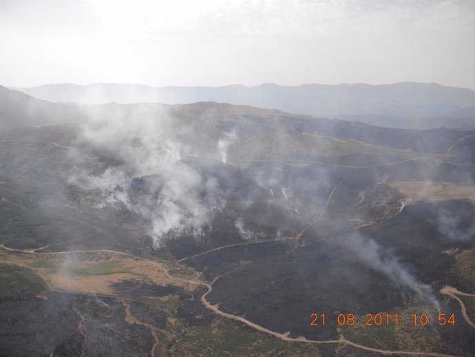 Imagen Del Incendio De Navalacruz (Ávila), En La Sierra De Gredos