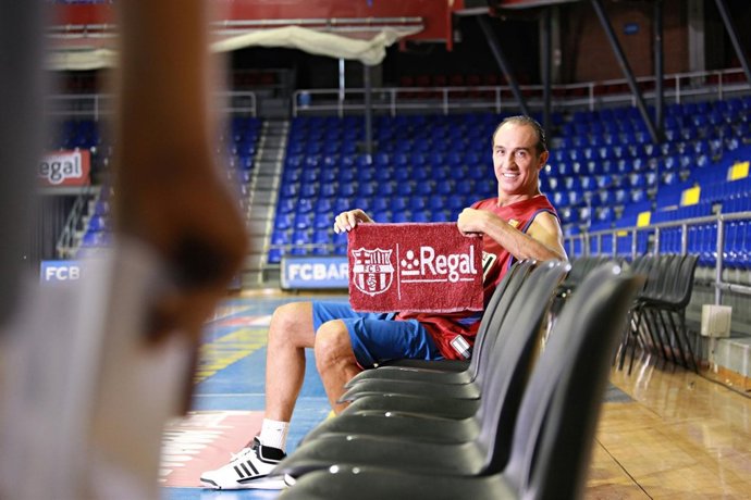 'Epi' En La Grabación De Un Anuncio De Regal