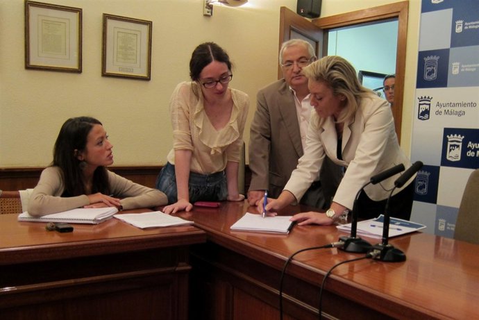 La Concejala De Economía Y Hacienda, Carolina España