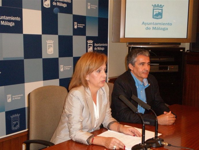 La Concejala Socialista, En Rueda De Prensa  