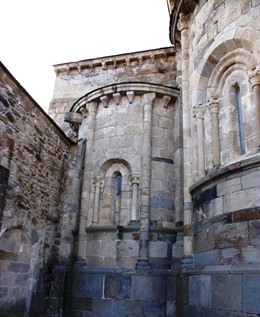 Iglesia De San Martín De Castañeda