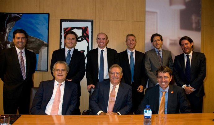 Acuerdo De Colaboración De Orange Y El Corte Inglés