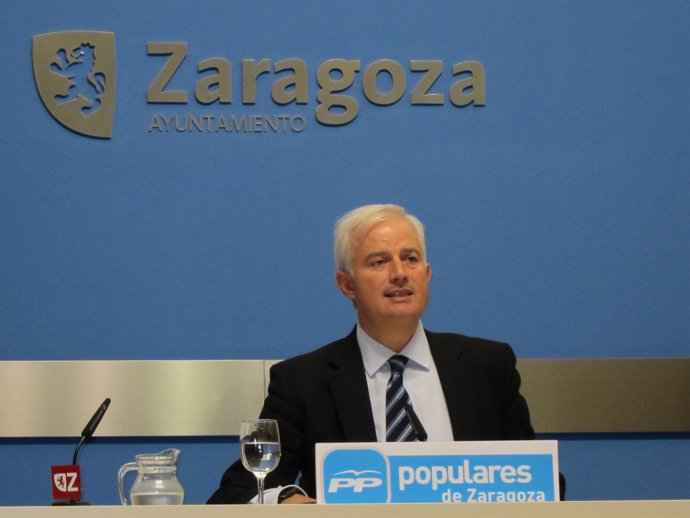 Eloy Suárez (PP) En El Ayuntamiento De Zaragoza