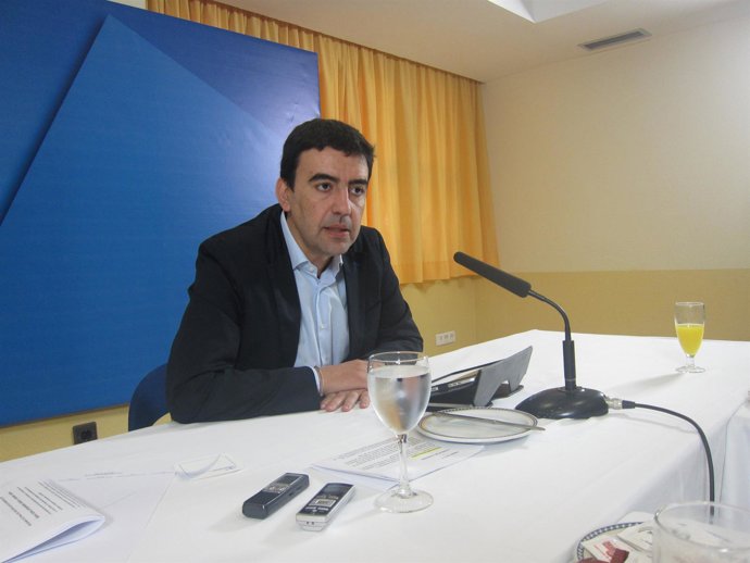 El Portavoz Del Grupo Socialista En El Parlamento Andaluz, Mario Jiménez.