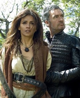 Francis Lorenzo Y Mónica Cruz En Aguila Roja