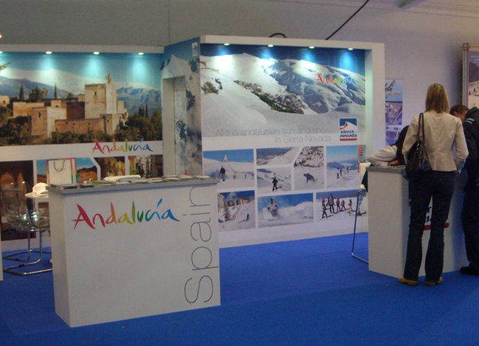 Promoción De Sierra Nevada Andalucía En Una Feria De Nieve