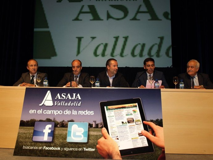 Jornada De Análisis Sobre El Futuro De La PAC En Valladolid