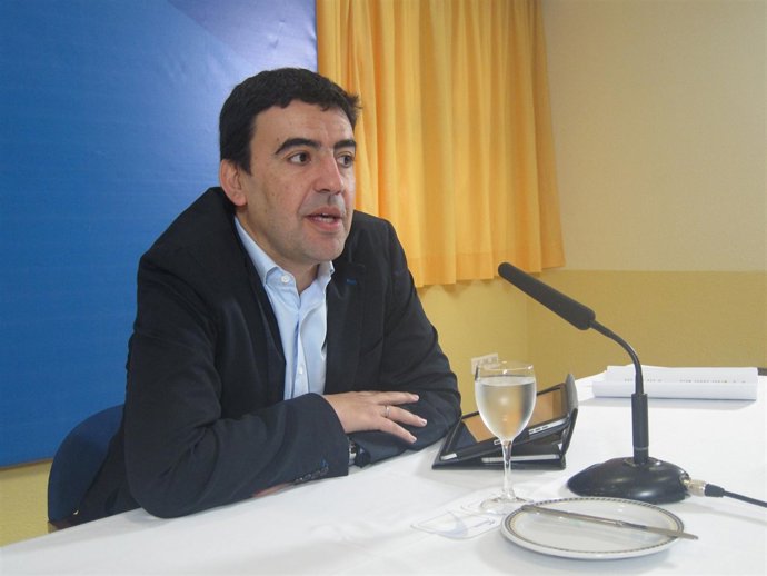 El Portavoz Del Grupo Socialista En El Parlamento Andaluz, Mario Jiménez.